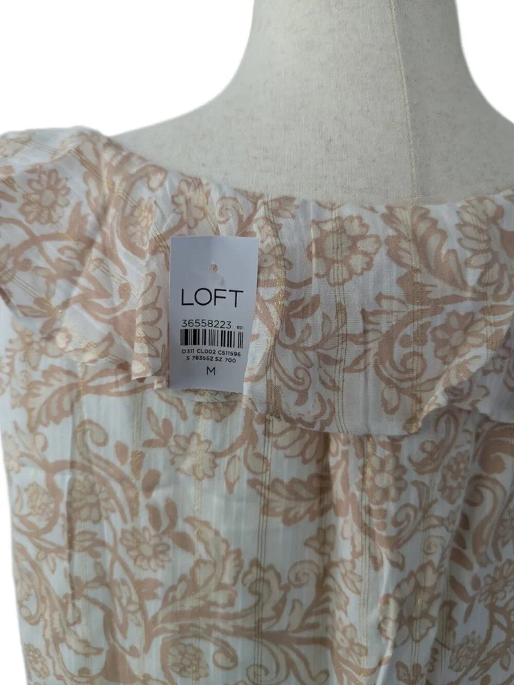NWT LOFT Shimmer Ruffle V-Neck Shell - Picture 13 of 15